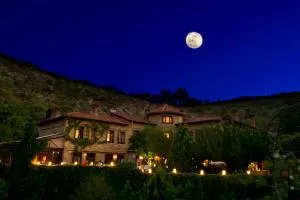 玛尼卡凯斯酒店 - Tütüler