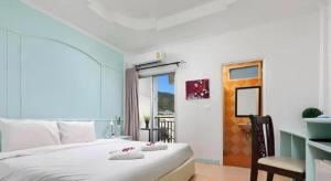 Gorgeous Boutique Room