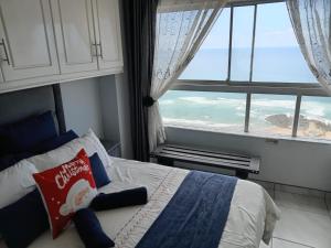 Sea facing apartment 1703 on High Tide Amanzimtoti