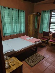 Dream Acres Mudhouse