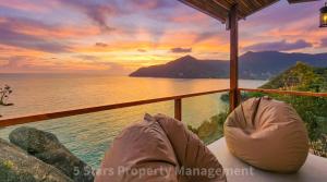 Epic Views Cabins - Ocean or Mountains, your choice