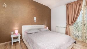 Beautiful Villa Sveta Anna with jacuzzi in Tinjan