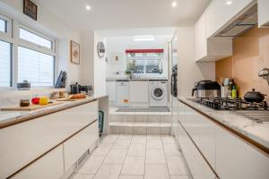 5 Bed in Mumbles oc-l34618