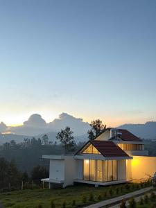 Ozone The Misty Villa ooty ,Three Bed Room Luxury Private Jacuzzi Villa