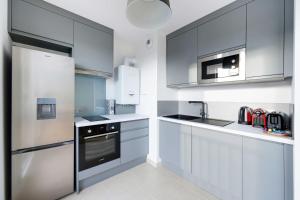 3bdr-4P family flat on the outskirts of Paris