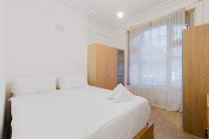 Brilliantly Located 1BDR Flat in West Kensington