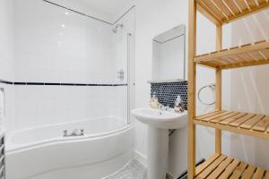 Brilliantly Located 1BDR Flat in West Kensington