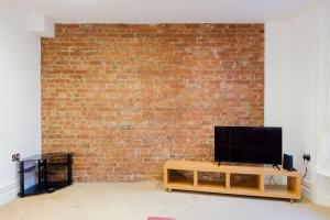 Brilliantly Located 1BDR Flat in West Kensington