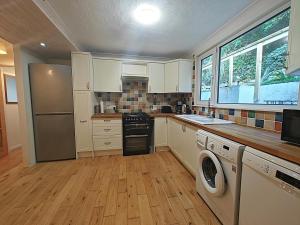 3 Bed in Portreath oc-w34476
