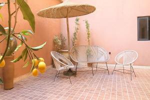 Duplex apart with parking by Sabor Voyage