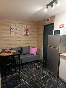 Dwupokojowe mieszkanie w Łomiankach