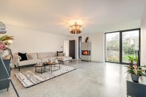 3 Bed in Leominster oc-w34380