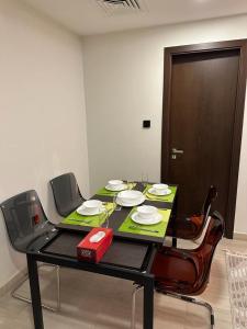 1101 elkhan plaza
