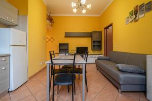 Elegant Certosa Apartment - 5 Minutes from the Duomo