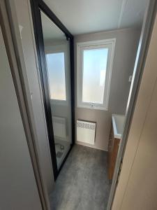 MOBIL-HOME VIOLETTE 6-8 Places