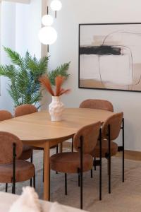 Museum Family 3BR Apartment by UPSTREET