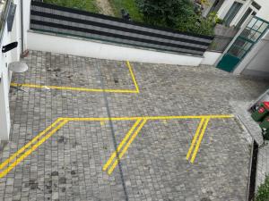 Cozy Apartments in Central Location with Free Parking on Availability