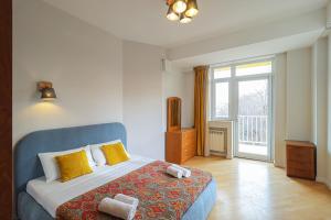 Spacious 3BR Apartment Near Vere Park - by Wehost