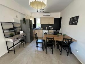 Mari House-close to the beach