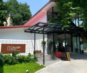 The Henry Suites MiraNila Quezon City