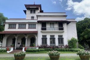 The Henry Suites MiraNila Quezon City