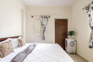 The City Vega ApartmentKoramangla 2BHK Wi-fi