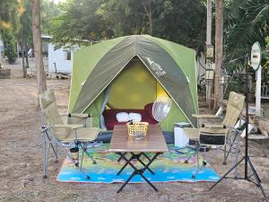 ภูผาหน้าเล PhuPha-NaLay Cafen Camping