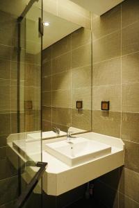 Luxury Apartment 1N1WC at Landmark Onsen Ecopark