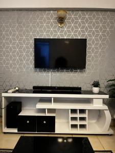 Simmon-Opposite Garden city mall,near safari park