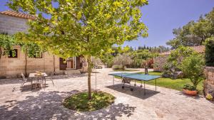 Villa Olive by Villas Guide