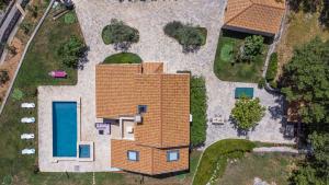 Villa Olive by Villas Guide