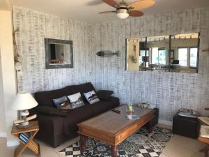 ARCACHON APPARTEMENT FACE PLAGE 5 pers Wi-Fi Parking Linge de maison gratuit 1chambre parentale 1cabine lits superposés 1 canapé lit