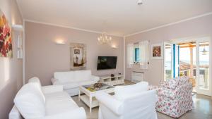 Villa Blue by Villas Guide