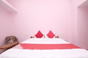 Hotel O by OYO White House