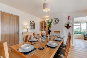 4 Bed in Woolage Green oc-f29907