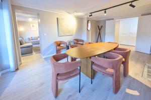 Modern with terrace & 4 spacious bedrooms