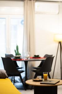 Prime Central Modern Stay