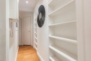 Beautiful 3 bedroom with balcony in Le Marais & Bastille on foot