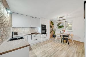 Unique Designer Apartment Near Center