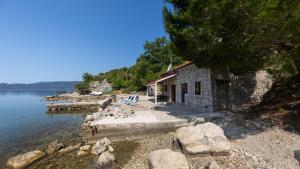 Beach house Jerko by Villas Guide