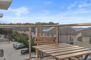 LaForesta Blue Studio