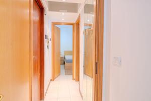 Sanremo 2-Room Appartment with Terrace steps from Sea & Casino, Sleeps 4