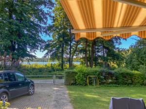 Waterkieker Jabel - Ferienhaus mit Sauna & Steg