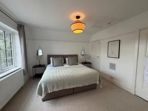 Ponds View at Pudleston Court