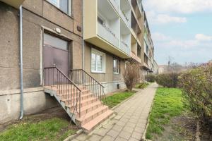 Bright Apartment Plac Muzealny in Wrocław Perfect for Remote Work by Noclegi Renters