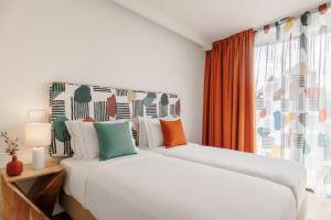 Upon Harbor - Seixal Bay Hotel