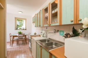 Haustierfreundliches Apartment nur 580 Meter zum Strand mit Meerblick