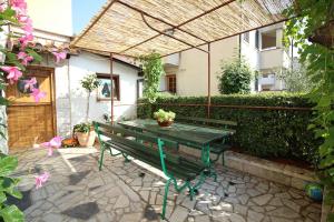 Hundefreundliches Apartment nur 600 Meter zum Strand mit Garten und Grill
