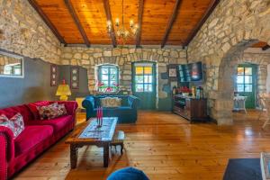 Hundefreundliche Villa mit Meerblick, Privatpool, mediterranem Garten