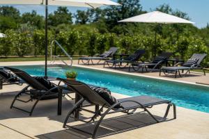 Atemberaubende Villa mit Privatpool, Sauna, Billard, Kicker, Heimtrainer, BBQ